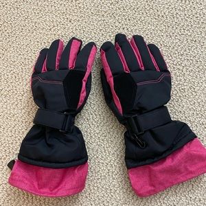 ski gloves for girls size small